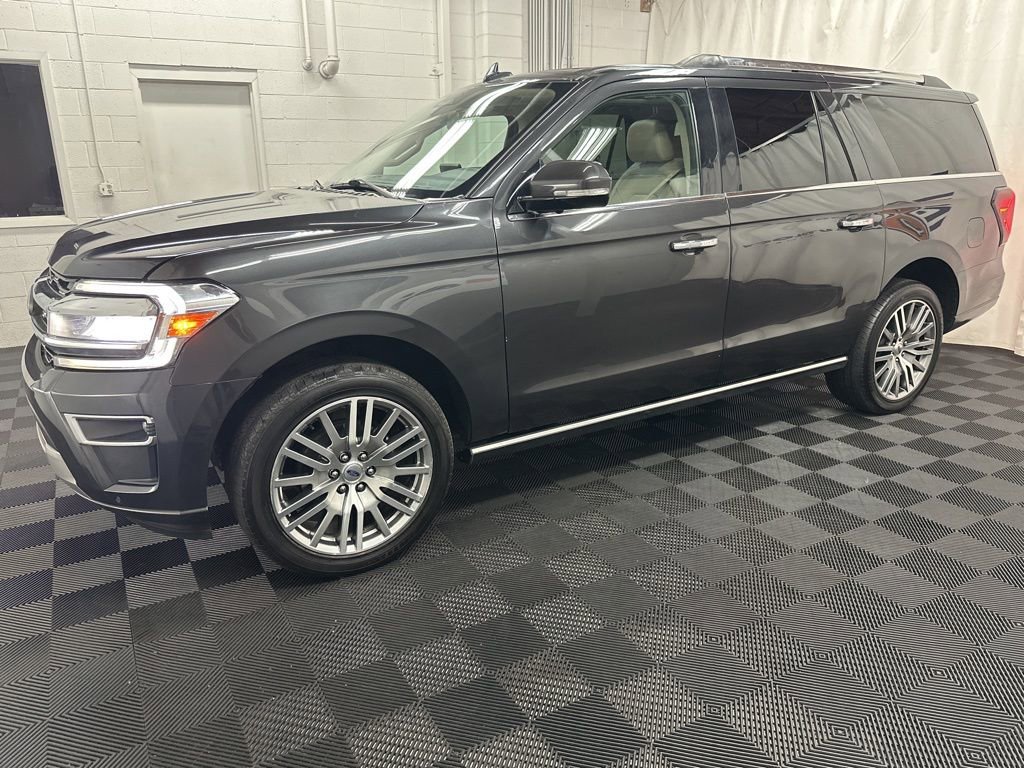Used 2023 Ford Expedition Max Limited image 5