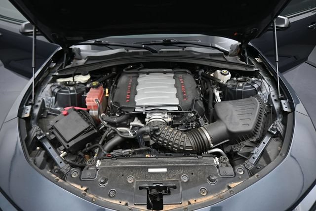 Used 2020 Chevrolet Camaro SS RWD image 12