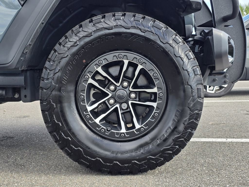 Used 2024 Jeep Wrangler Willys AWD/4WD image 10