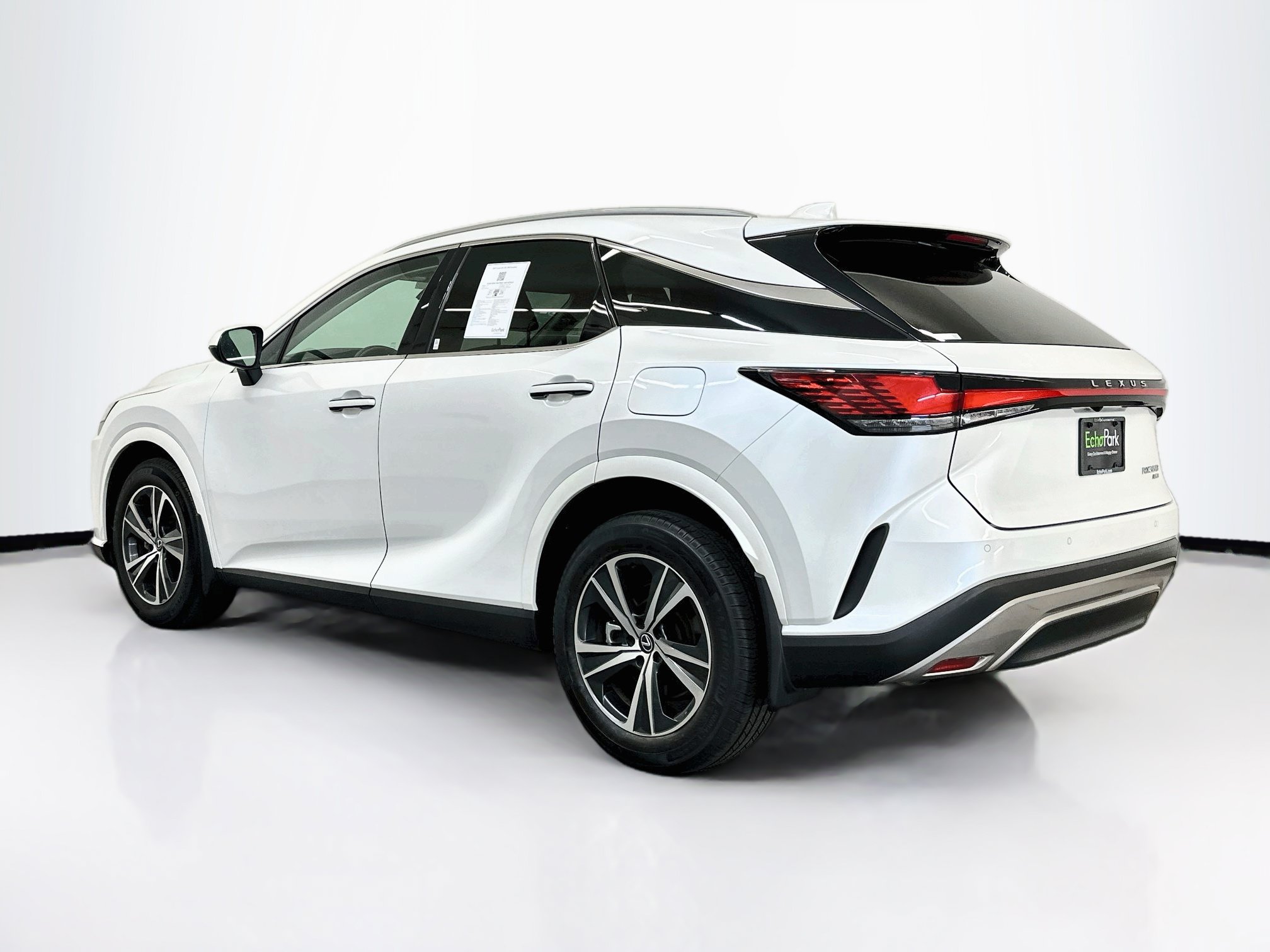 Used 2023 Lexus RX 350 Premium w/ Cold Area Package AWD/4WD image 5