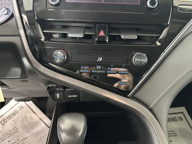 Used 2024 Toyota Camry SE image 23