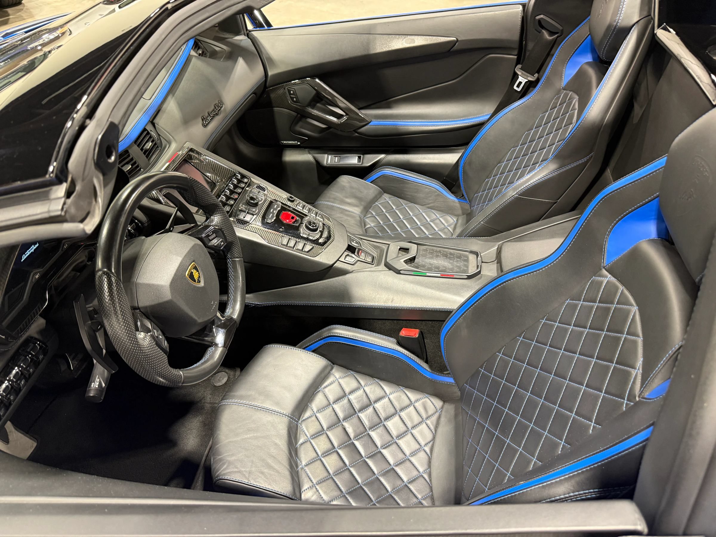 Used 2018 Lamborghini Aventador S AWD/4WD image 82