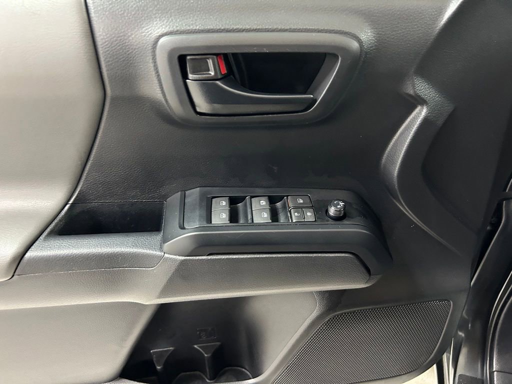 Certified 2023 Toyota Tacoma SR AWD/4WD image 17
