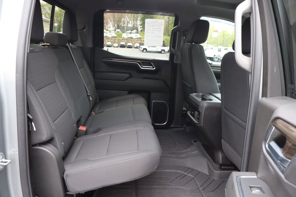 Used 2023 Chevrolet Silverado 1500 RST w/ Rally Edition AWD/4WD image 16