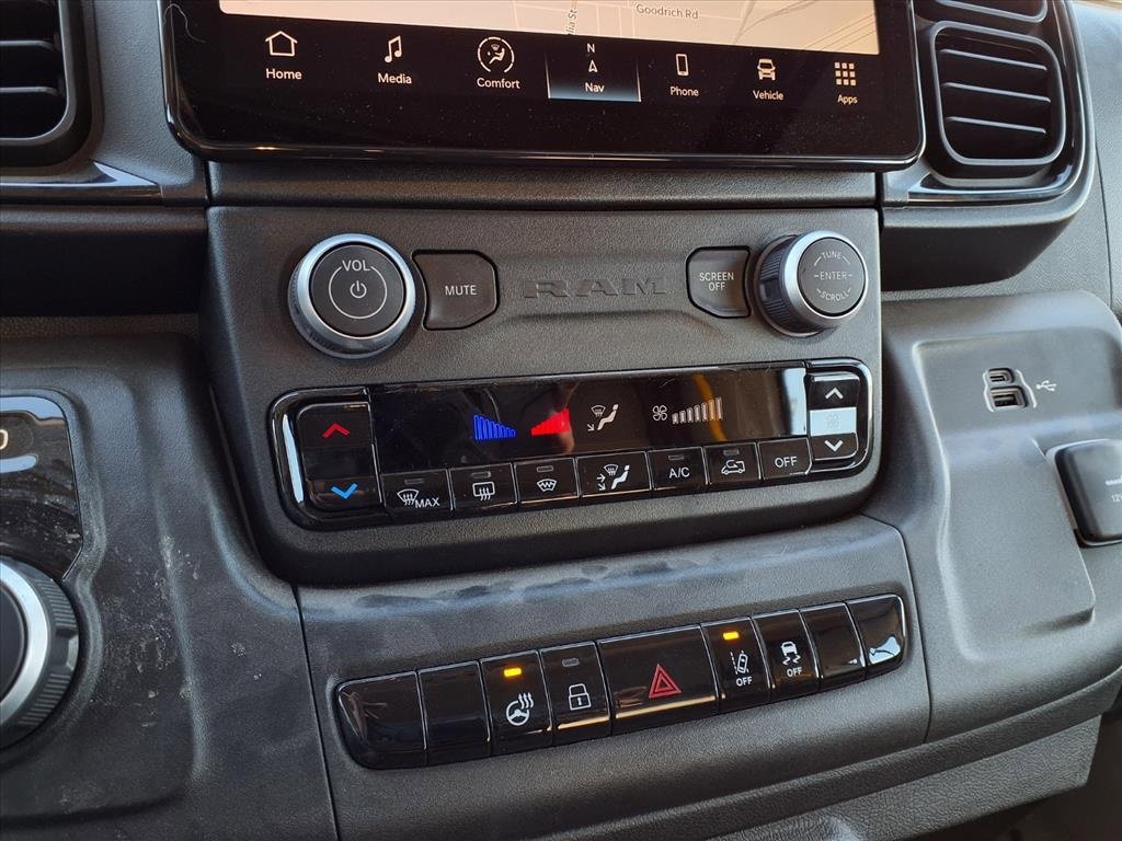 Used 2024 RAM ProMaster 3500 w/ Delivery Van Package image 12