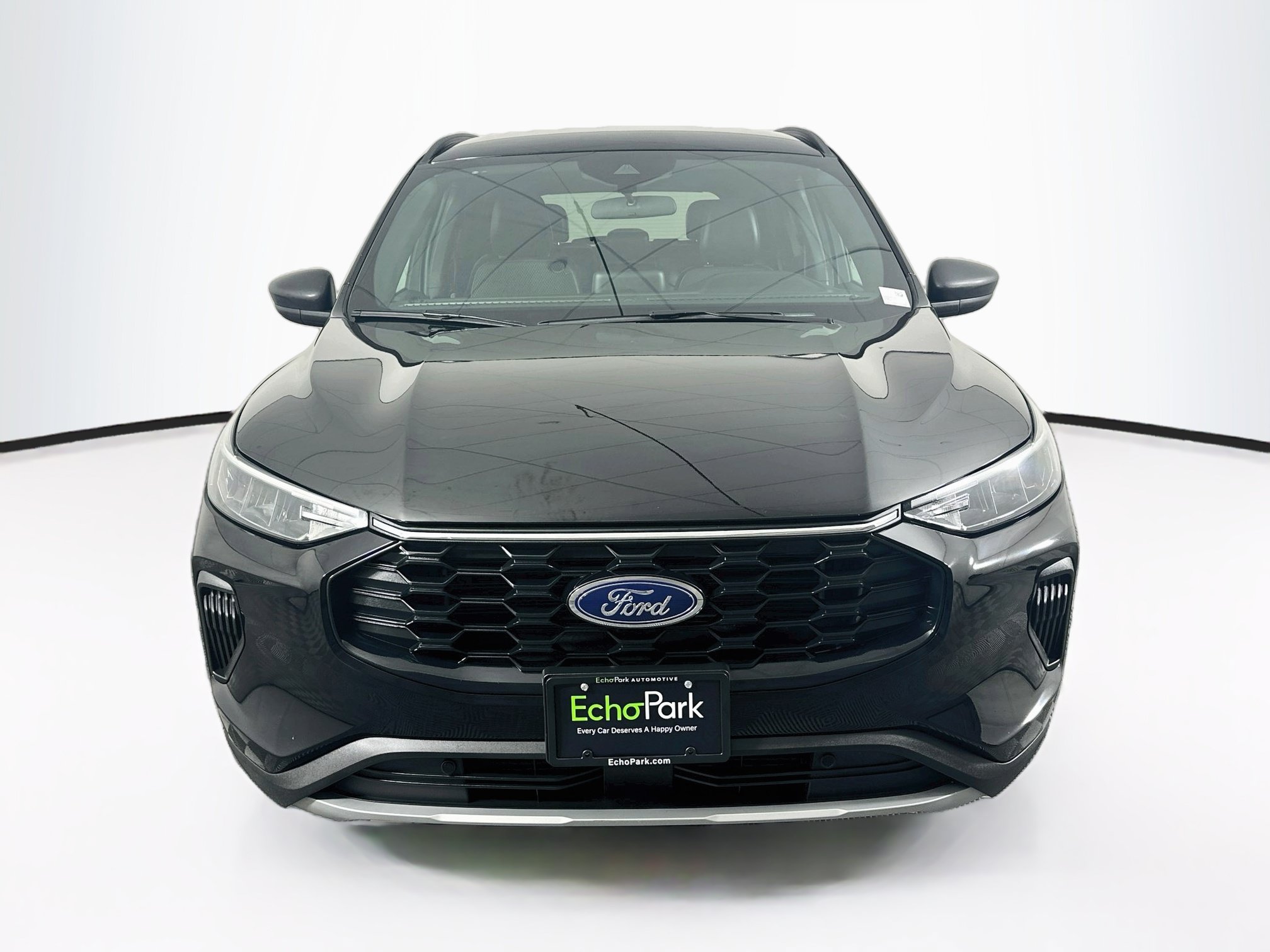 Used 2025 Ford Escape ST-Line FWD image 2