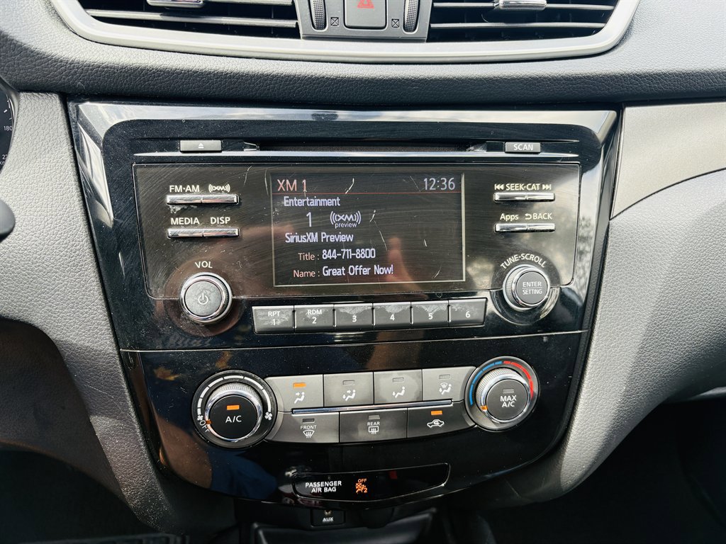 Used 2015 Nissan Rogue S image 7