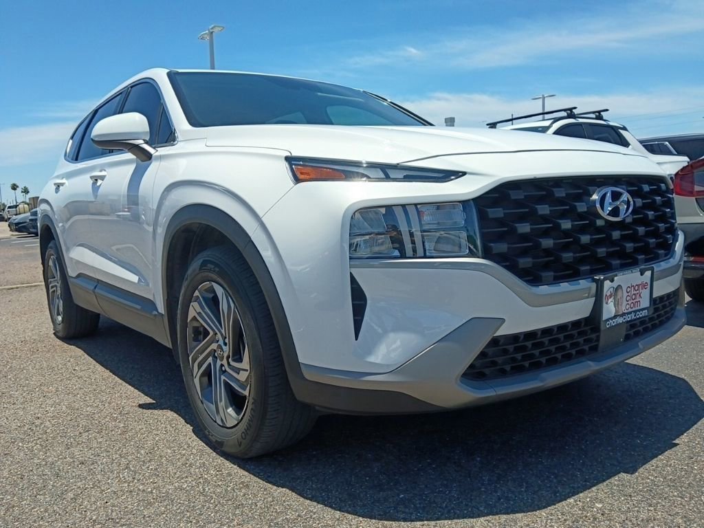Used 2023 Hyundai Santa Fe SE FWD image 2
