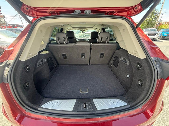 Used 2019 Buick Envision Essence AWD/4WD image 13