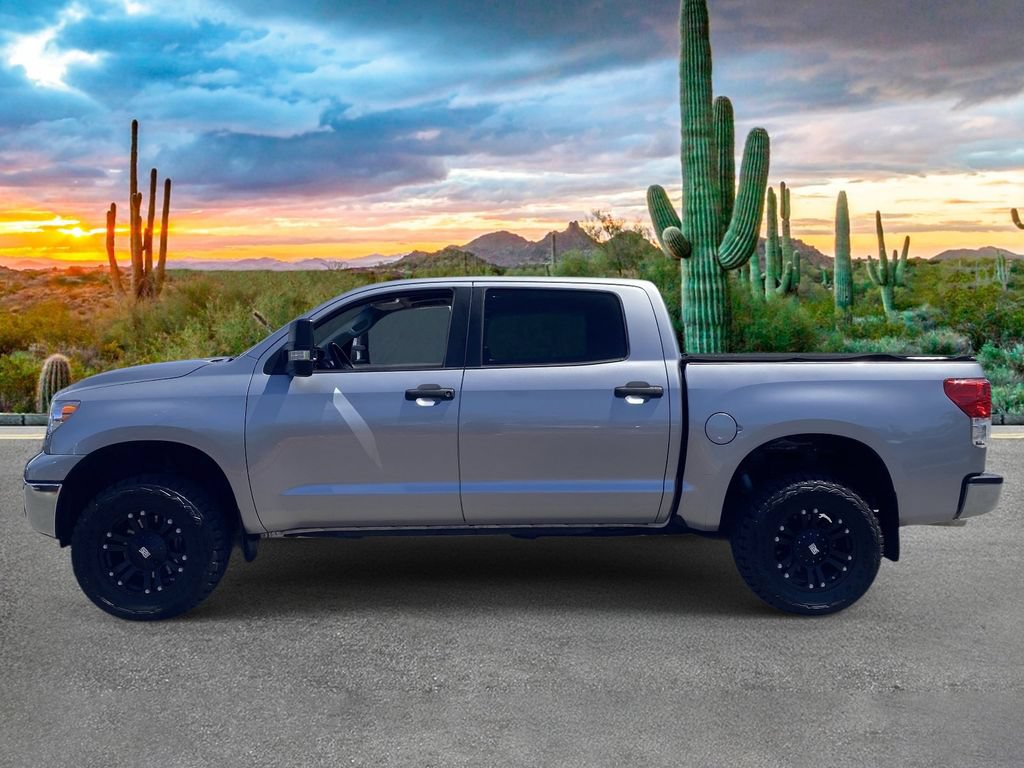 Used 2010 Toyota Tundra 4x4 CrewMax image 6