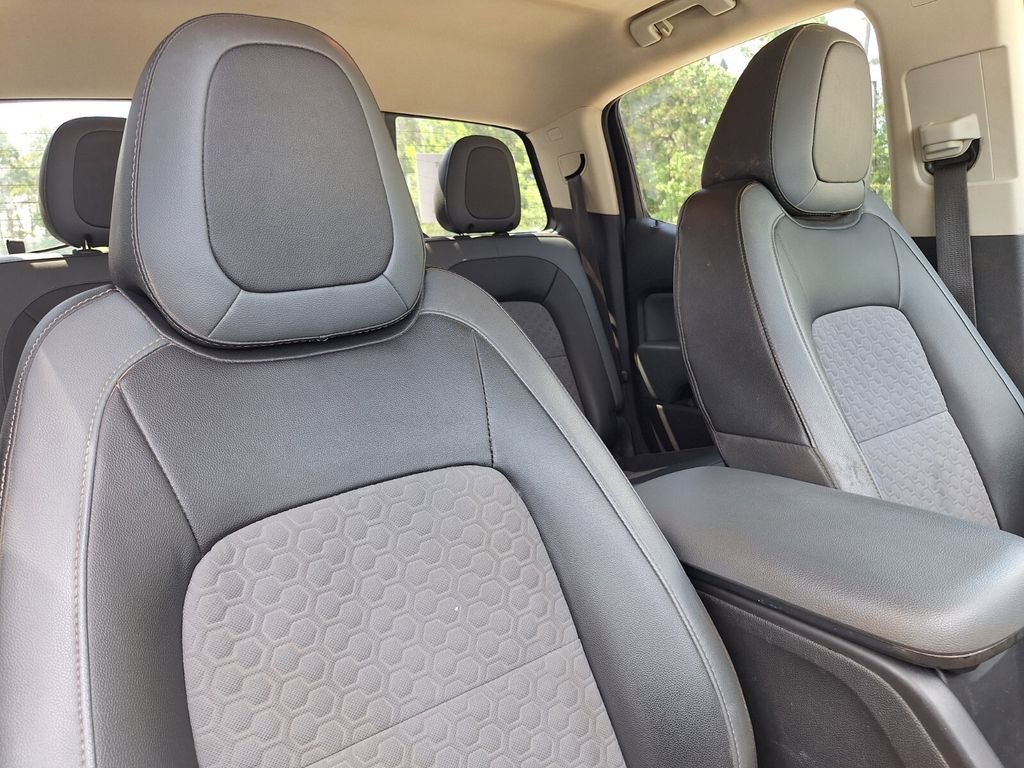 Used 2016 Chevrolet Colorado Z71 AWD/4WD image 27