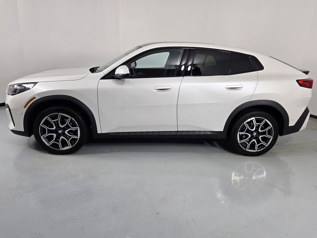 Certified 2025 BMW X2 xDrive28i w/ Convenience Package image 4