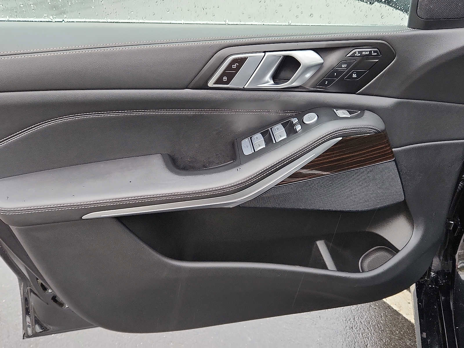 Certified 2024 BMW X7 xDrive40i image 12