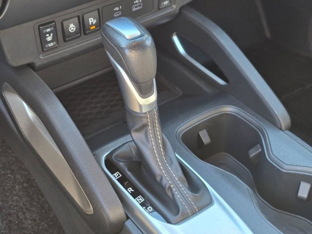 Used 2022 Nissan Frontier SV AWD/4WD image 36