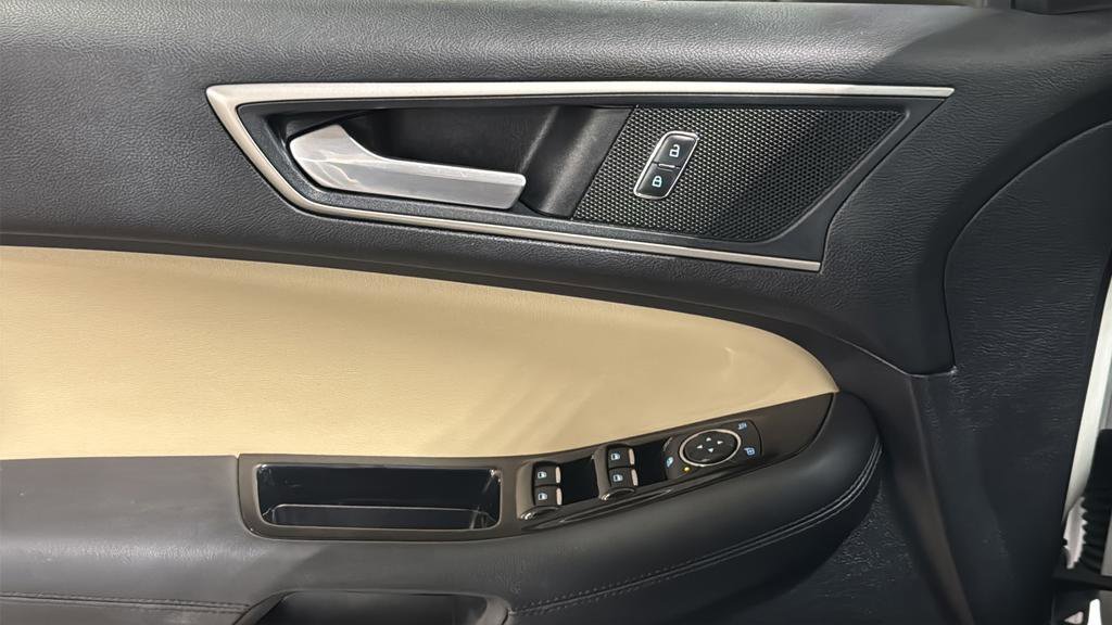 Used 2019 Ford Edge SEL w/ Equipment Group 201A image 21