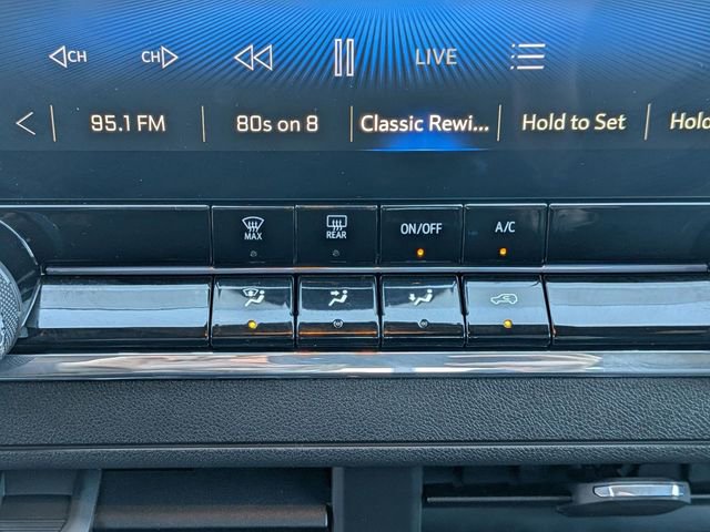 Used 2024 Chevrolet Colorado Trail Boss w/ Advanced Trailering Package AWD/4WD image 22