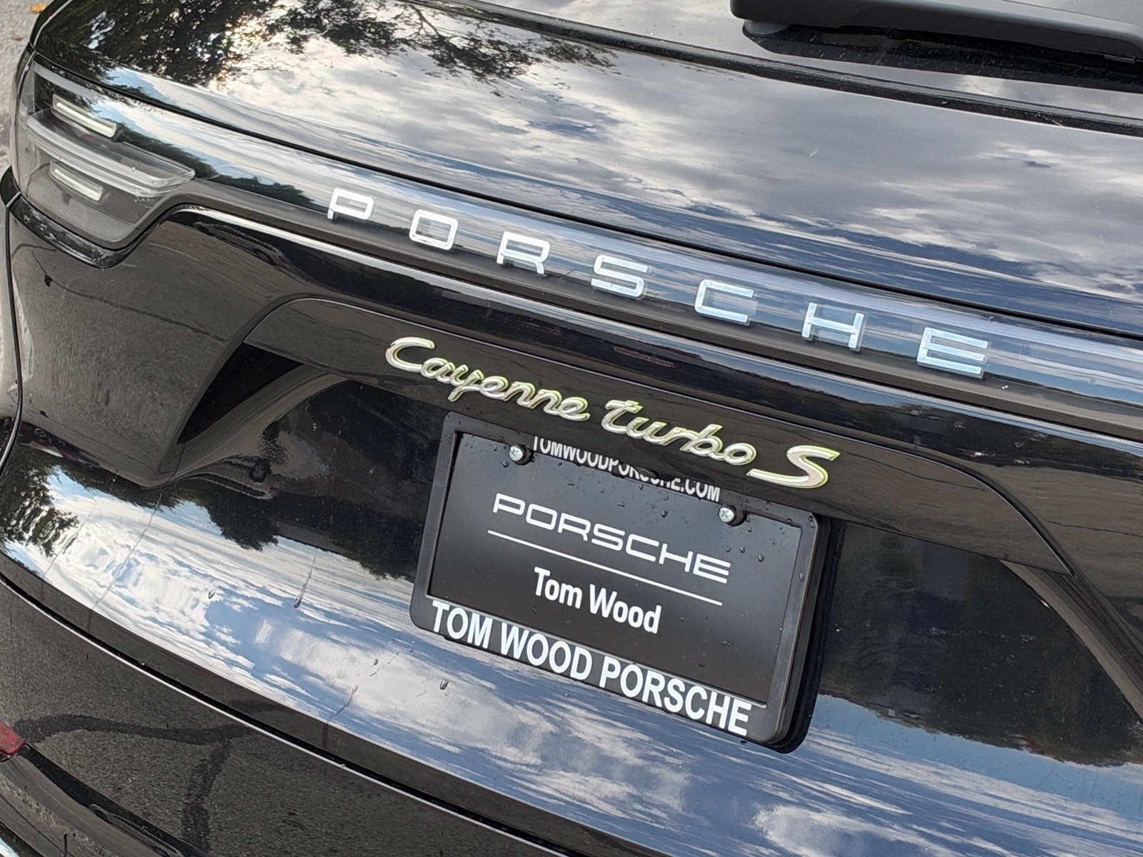 Certified 2020 Porsche Cayenne Turbo S AWD/4WD image 11