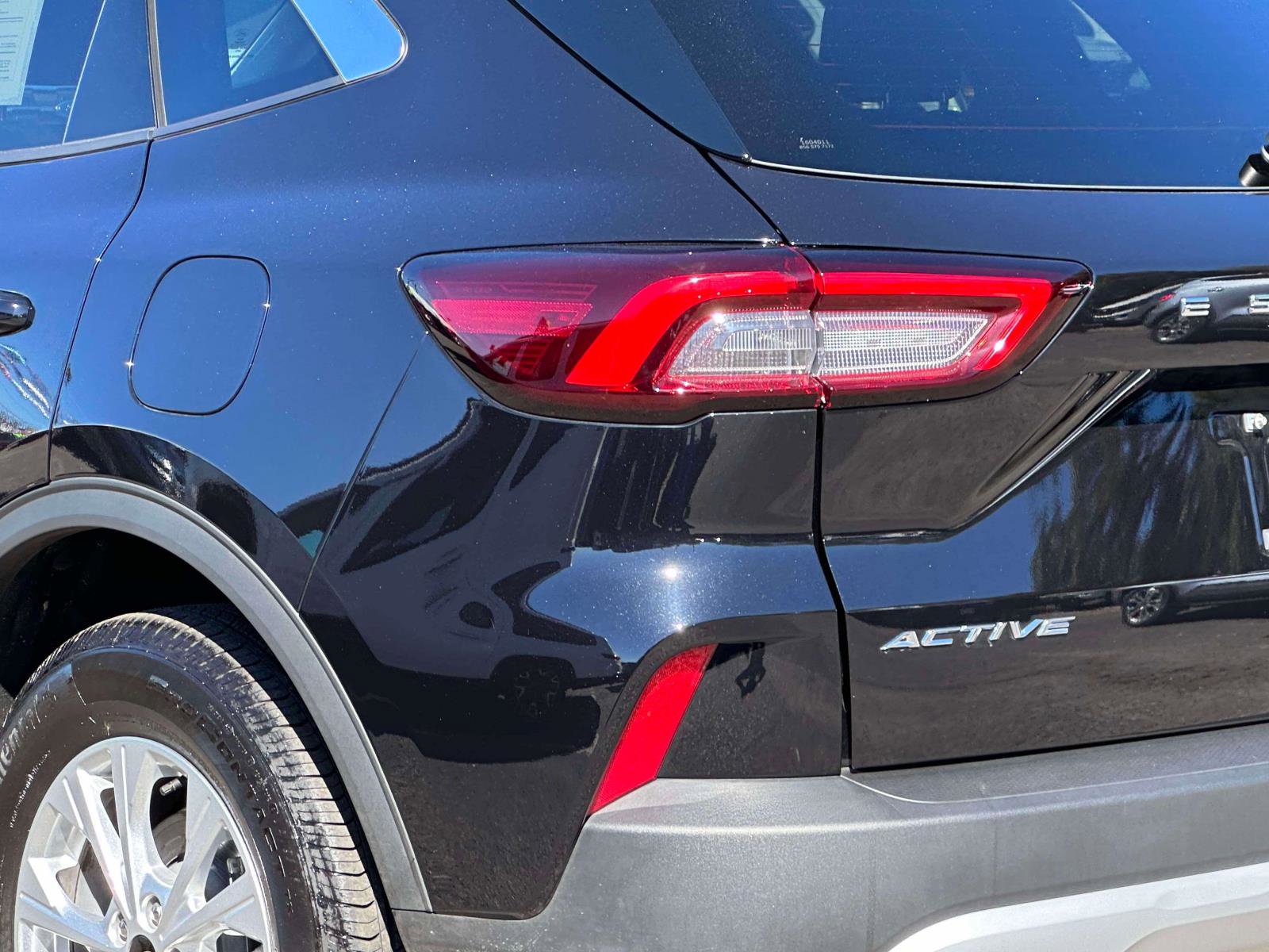 Used 2024 Ford Escape Active image 8