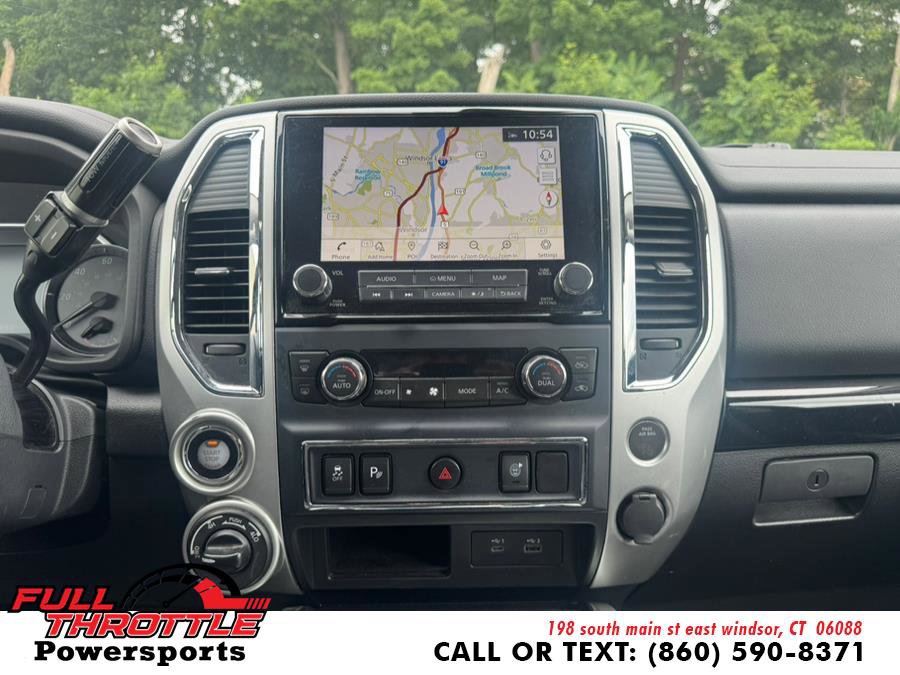 Used 2021 Nissan Titan SV w/ SV Convenience Package image 24