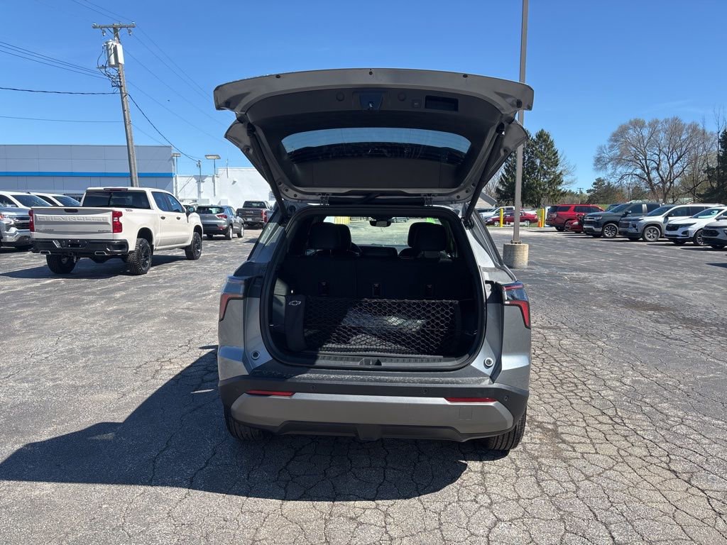 New 2026 Chevrolet Equinox LT image 6