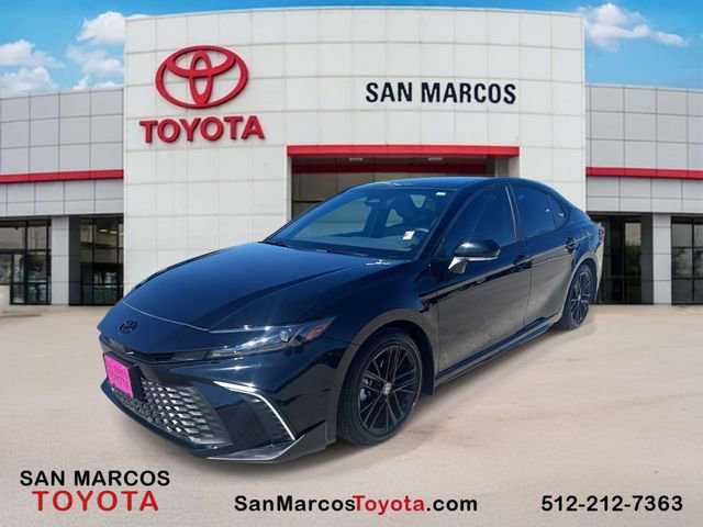 Used 2026 Toyota Camry SE w/ Convenience Package image 1