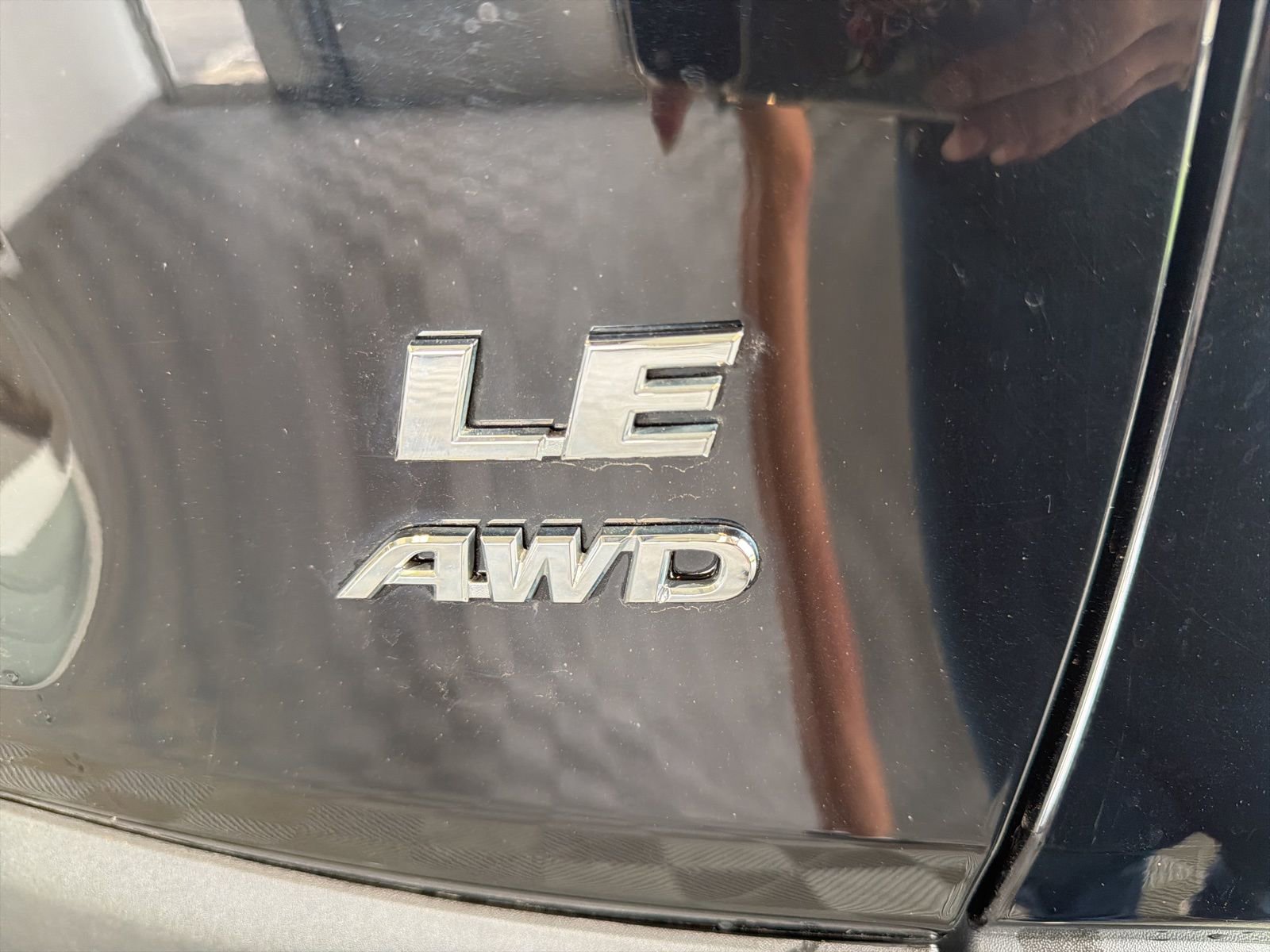Used 2022 Toyota RAV4 LE AWD/4WD image 7