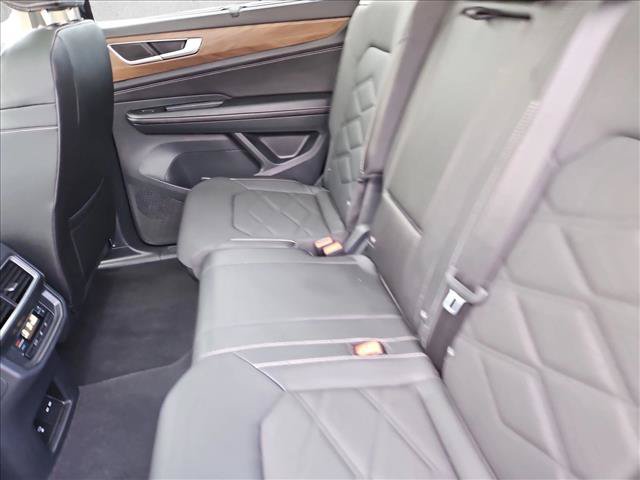 Used 2026 Volkswagen Atlas SE FWD image 19