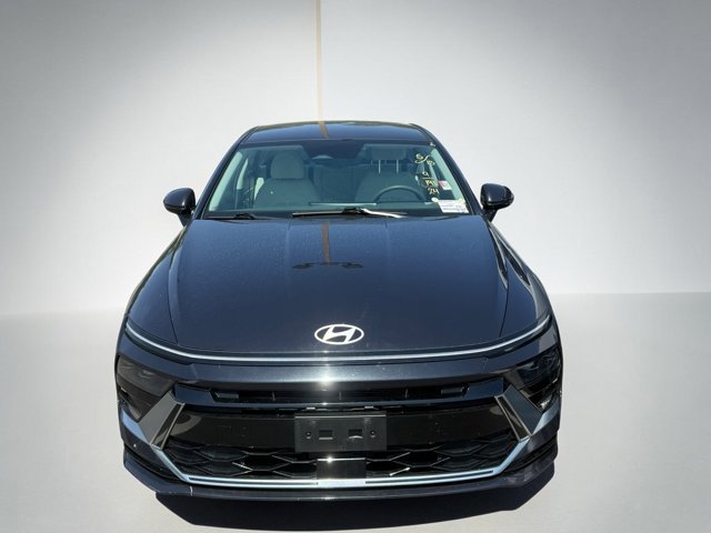 Used 2024 Hyundai Sonata SEL FWD image 2