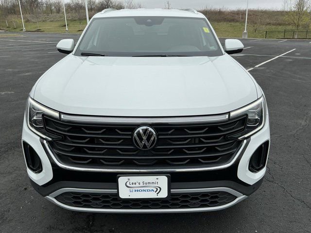 Used 2025 Volkswagen Atlas Cross Sport SE image 10