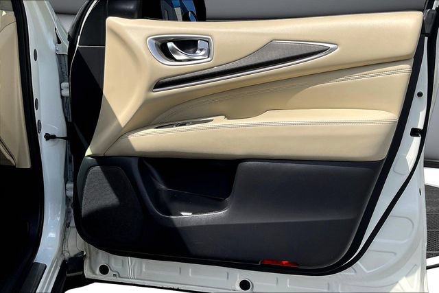 Used 2018 INFINITI QX60 FWD w/ Premium Plus Package image 31
