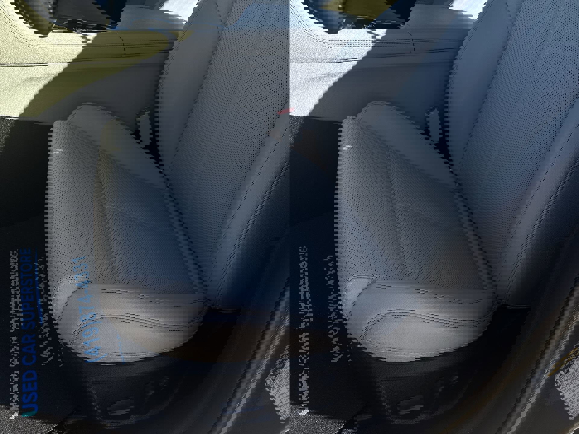 Used 2023 Genesis G70 2.0T image 19