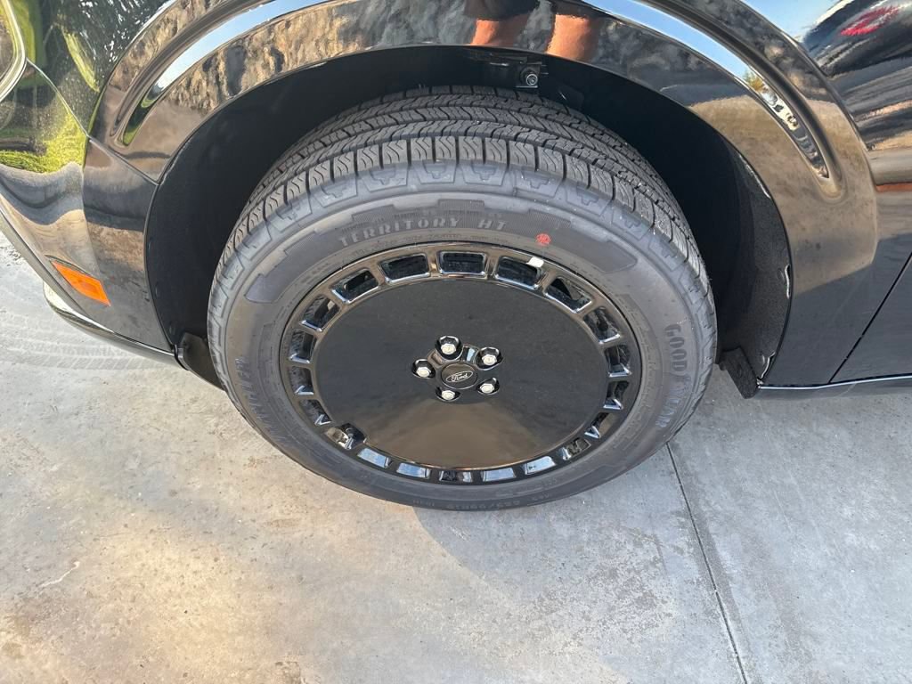 New 2025 Ford Maverick Lobo AWD/4WD image 17