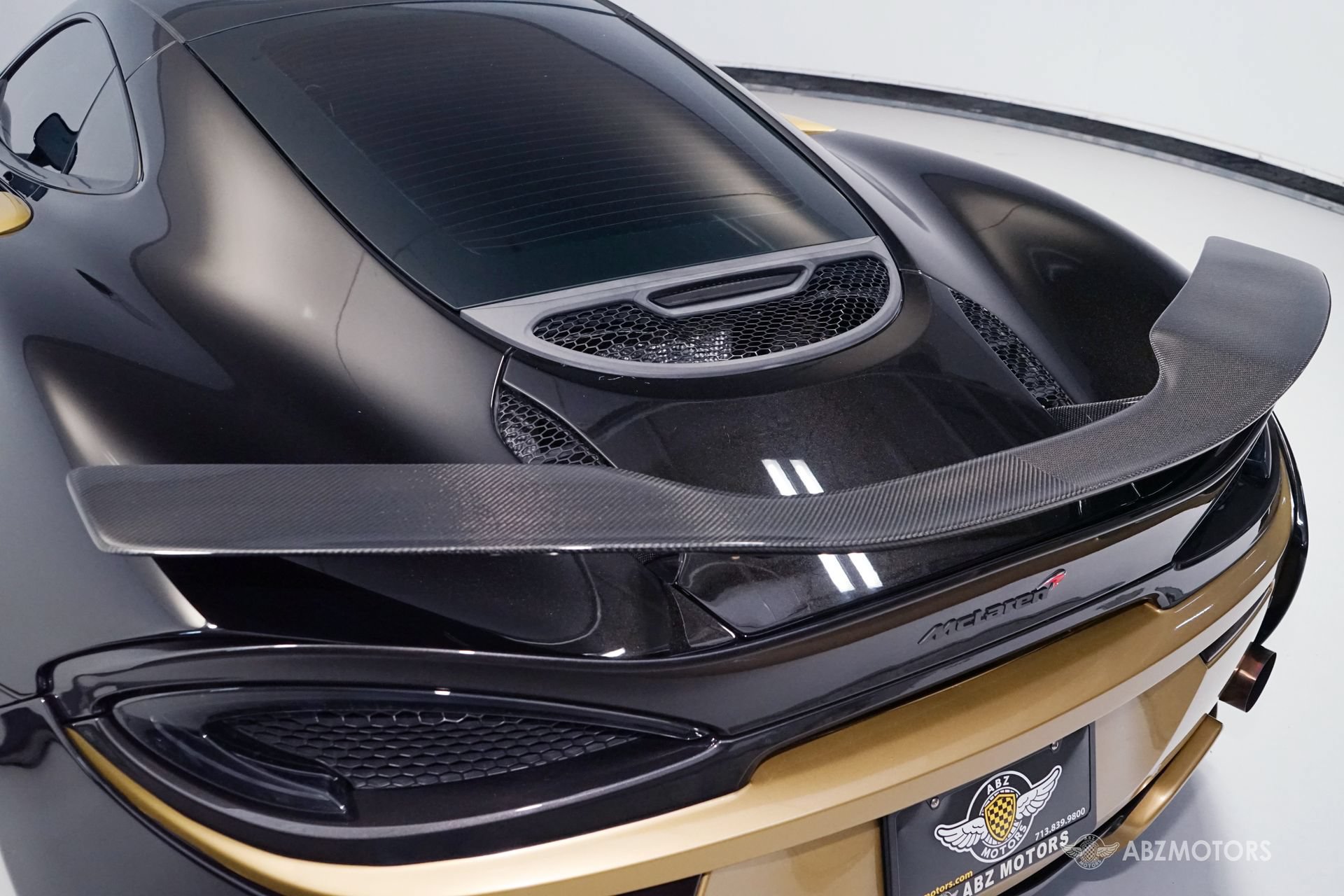 Used 2017 McLaren 570S RWD image 9