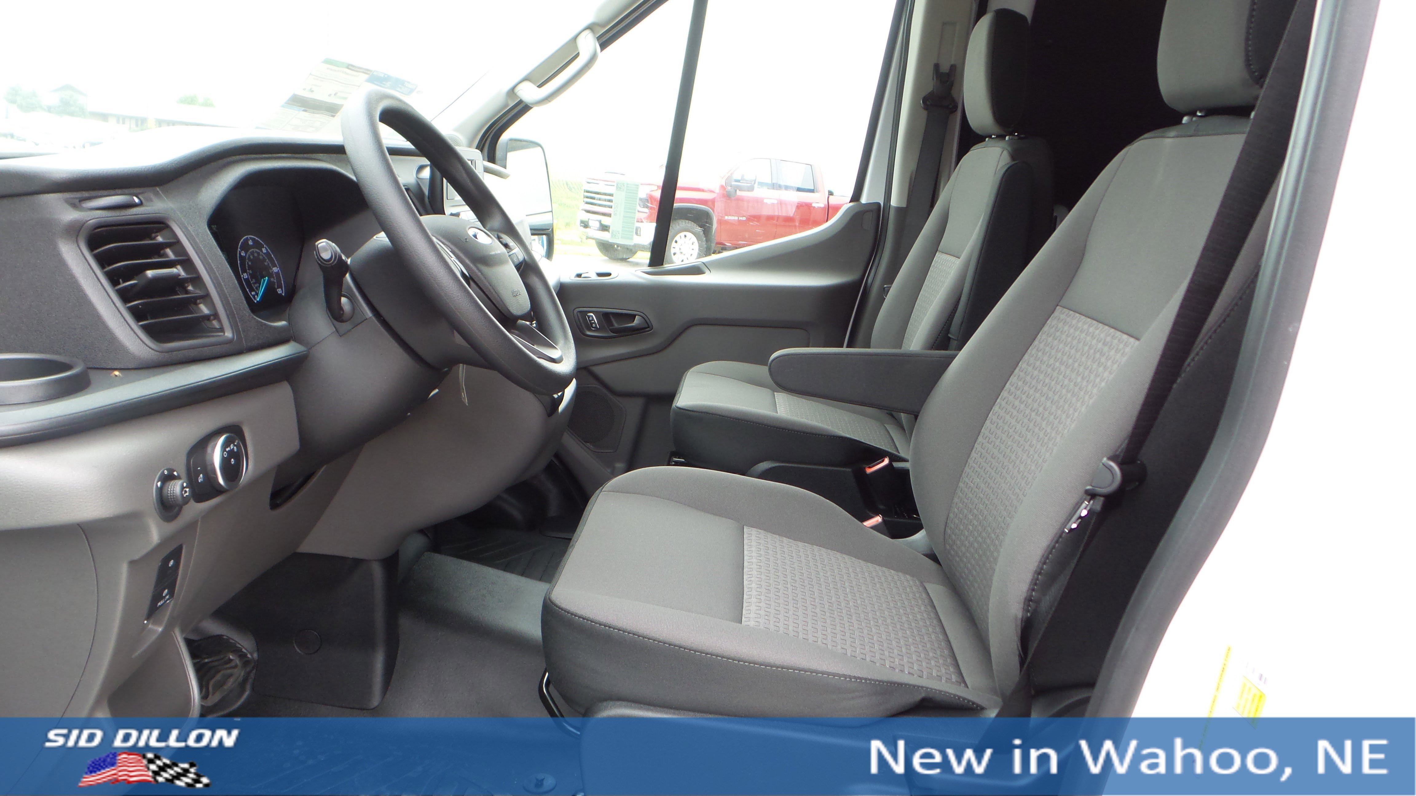 New 2025 Ford Transit 250 148 Medium Roof Extended AWD w/ Load Area Protection Package image 10