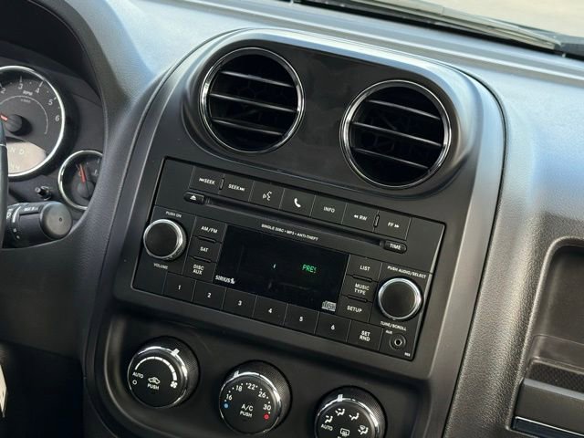 Used 2012 Jeep Compass Limited w/ Sun/Sound Group image 22