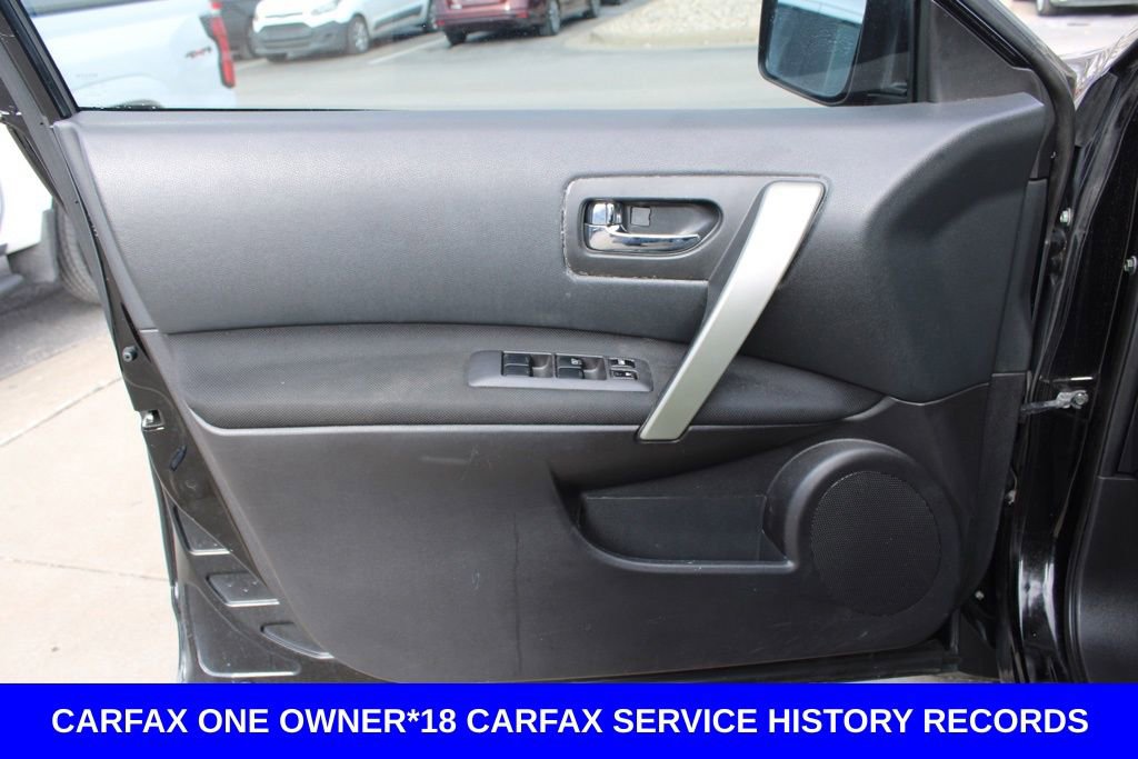 Used 2015 Nissan Rogue S w/ Convenience Package image 18