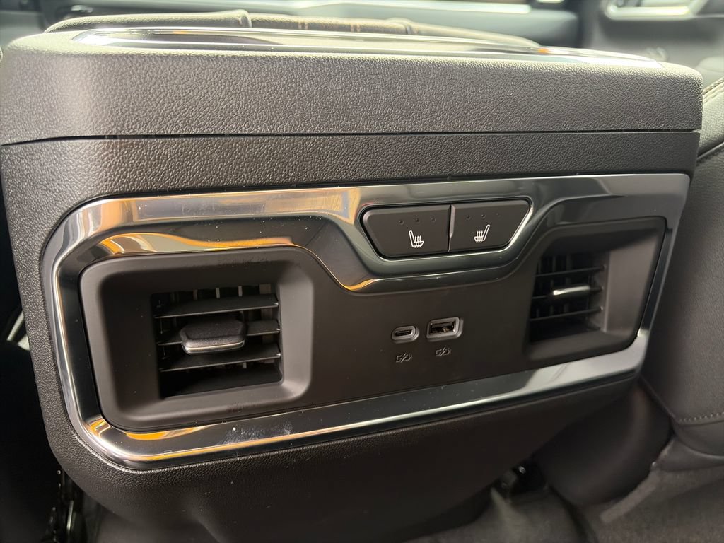 New 2026 Chevrolet Silverado 1500 High Country w/ Z71 Off-Road Package AWD/4WD image 9