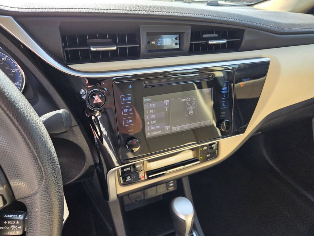 Used 2019 Toyota Corolla LE FWD image 23