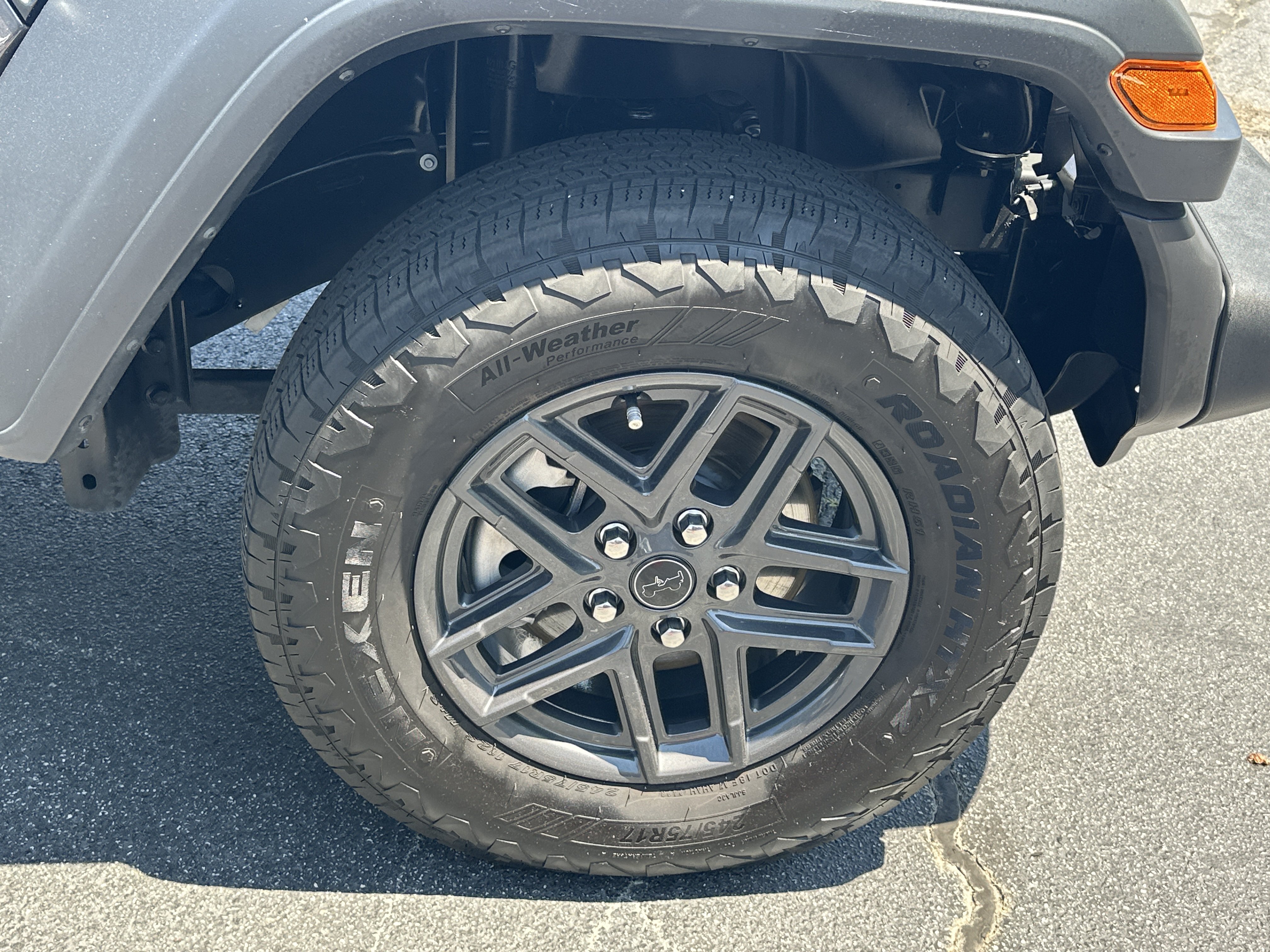 Used 2024 Jeep Wrangler Unlimited Sport AWD/4WD image 15