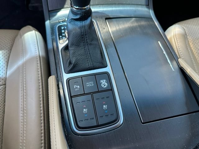 Used 2016 Hyundai Azera Limited FWD image 21