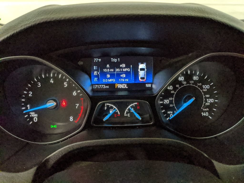 Used 2015 Ford Focus SE FWD image 12