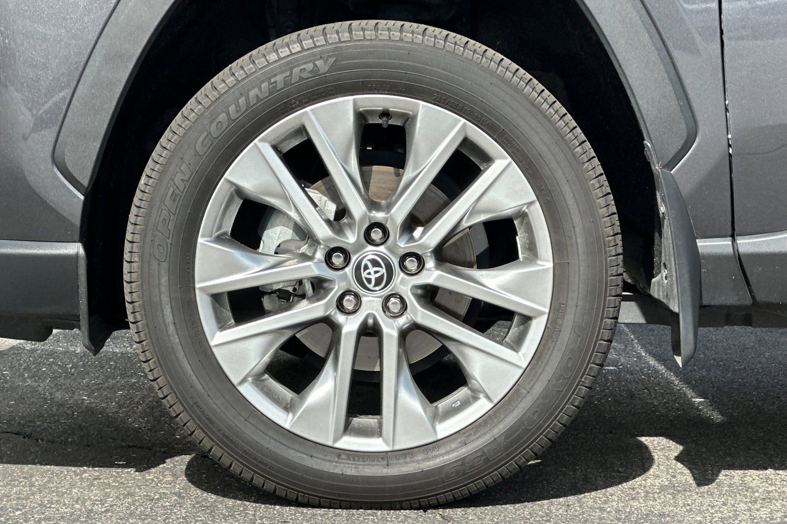 Used 2023 Toyota RAV4 XLE Premium image 37