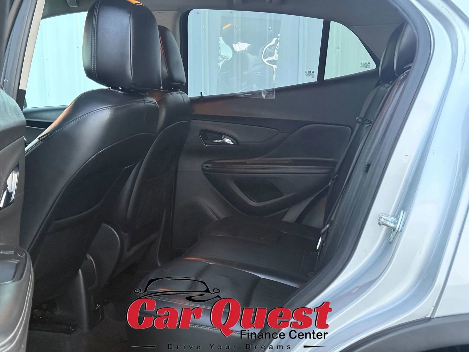 Used 2020 Buick Encore Essence image 12