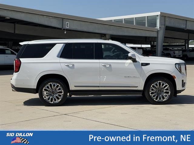 Used 2023 GMC Yukon Denali Ultimate AWD/4WD image 3