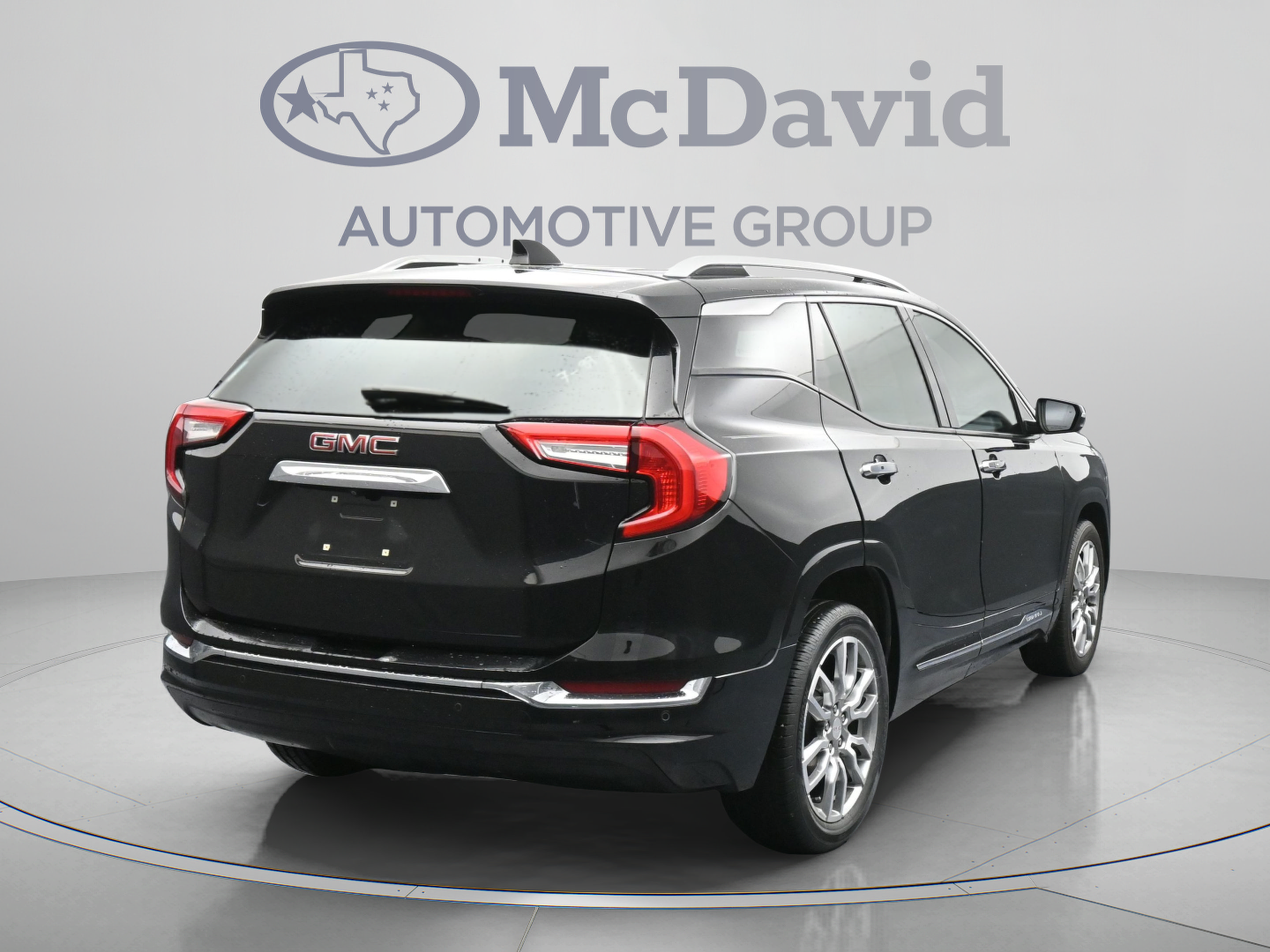 Used 2022 GMC Terrain Denali w/ LPO, Cargo Package AWD/4WD image 8