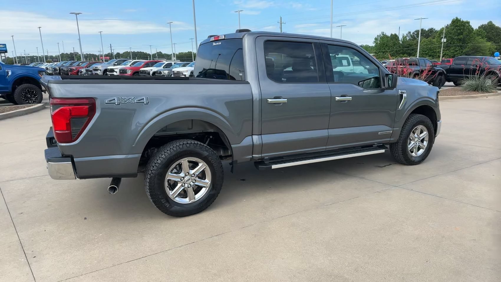 Used 2025 Ford F150 XLT w/ Equipment Group 301A Standard AWD/4WD image 8