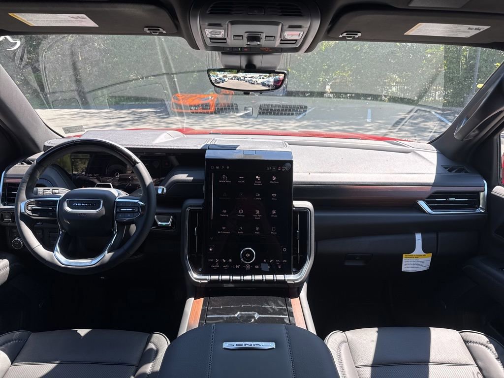 New 2025 GMC Yukon XL Denali w/ Denali Reserve Package image 17