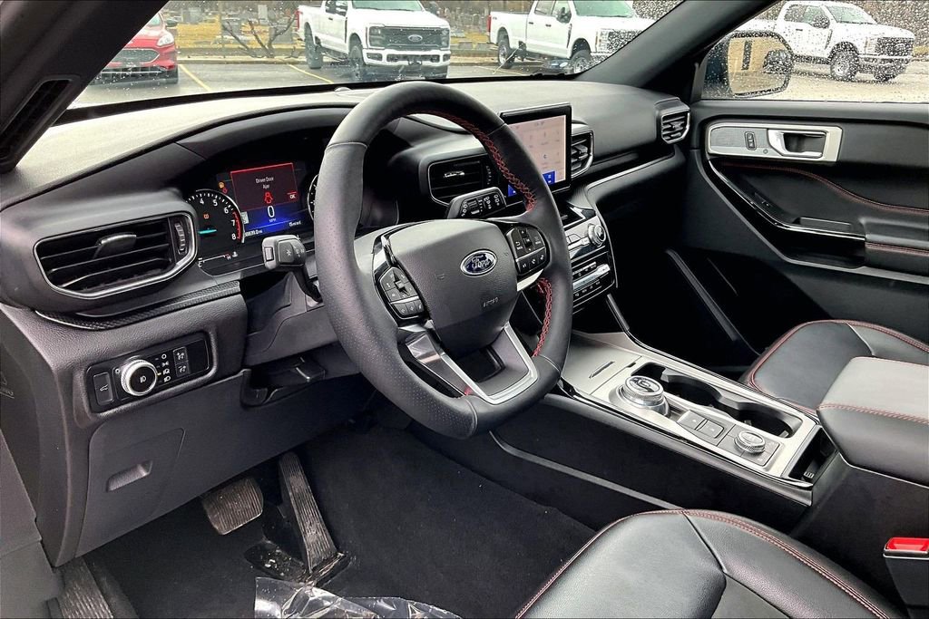 Used 2022 Ford Explorer ST-Line w/ Class IV Trailer Tow Package image 13