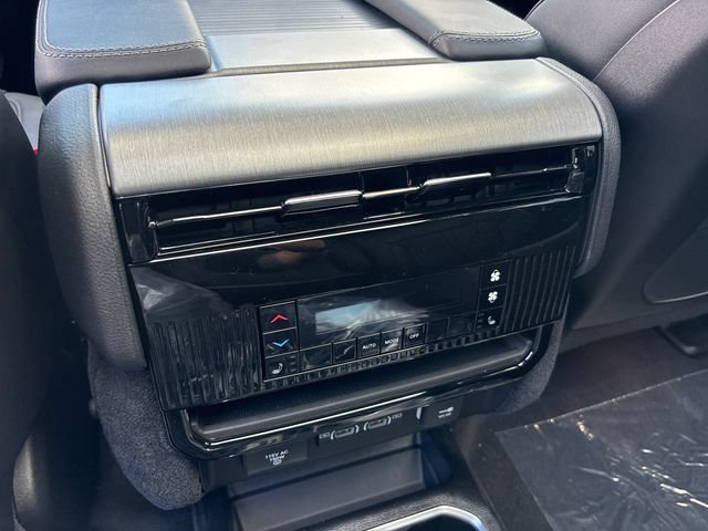 New 2026 Jeep Grand Wagoneer Limited AWD/4WD image 14
