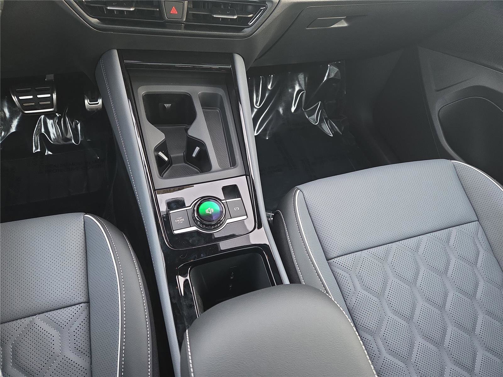 New 2026 Volkswagen Tiguan SEL R-Line image 21